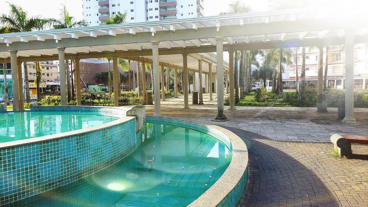برايا جراندي Apartamento Na Vila Caicara Em Predio Frente Mar Com Excelente Localizacao Por Reserva Praia المظهر الخارجي الصورة